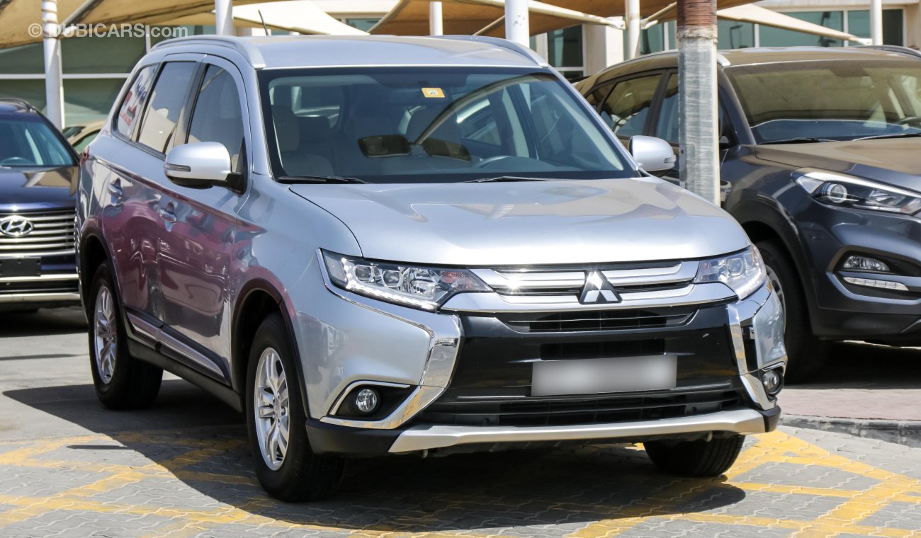 Mitsubishi Outlander 4WD خليجي صيانة الوكيل