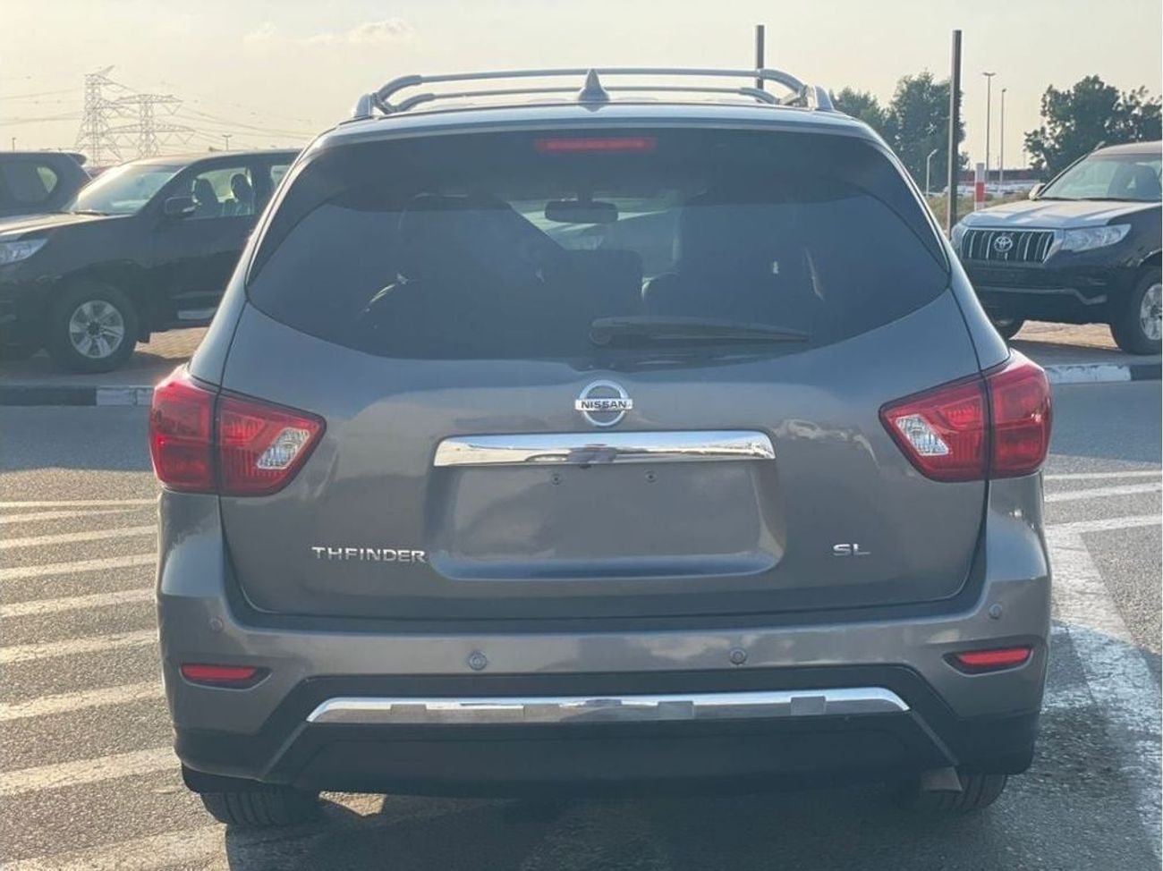 نيسان باثفايندر 2020 Nissan Pathfinder SL 3.5L V6 - 7 Seater Full Option - 360* CAM Auto Trunk - Radar & Sensor -