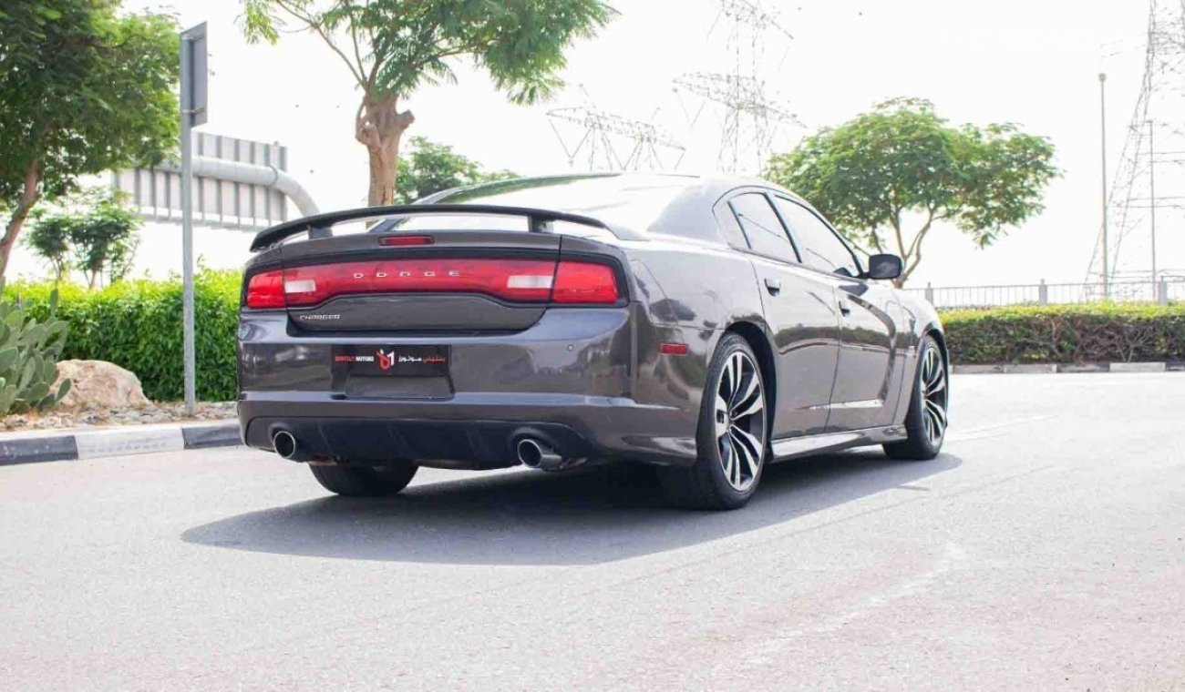 Dodge Charger SRT8 392