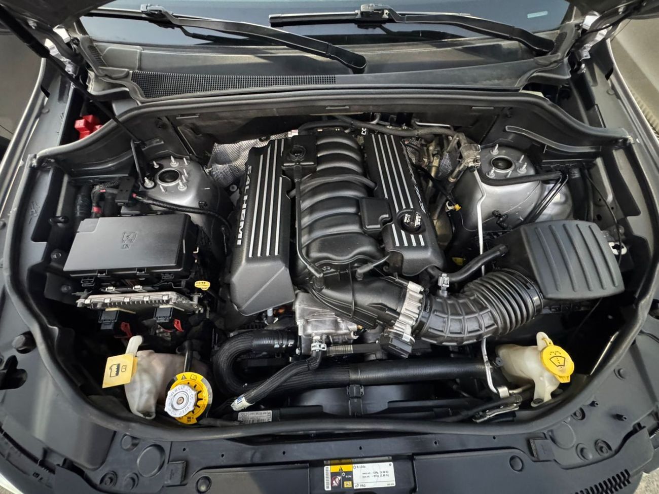 جيب جراند شيروكي SRT8 6.4L