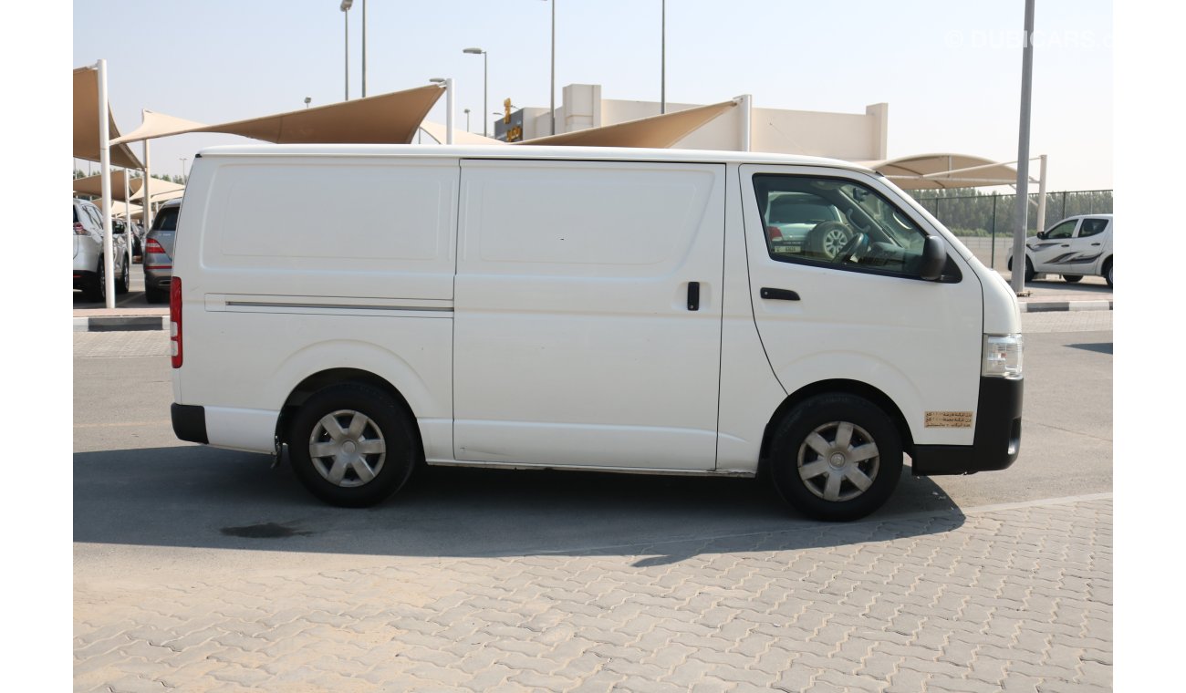 تويوتا هاياس DIESEL DELIVERY VAN WITH GCC SPECS 2015