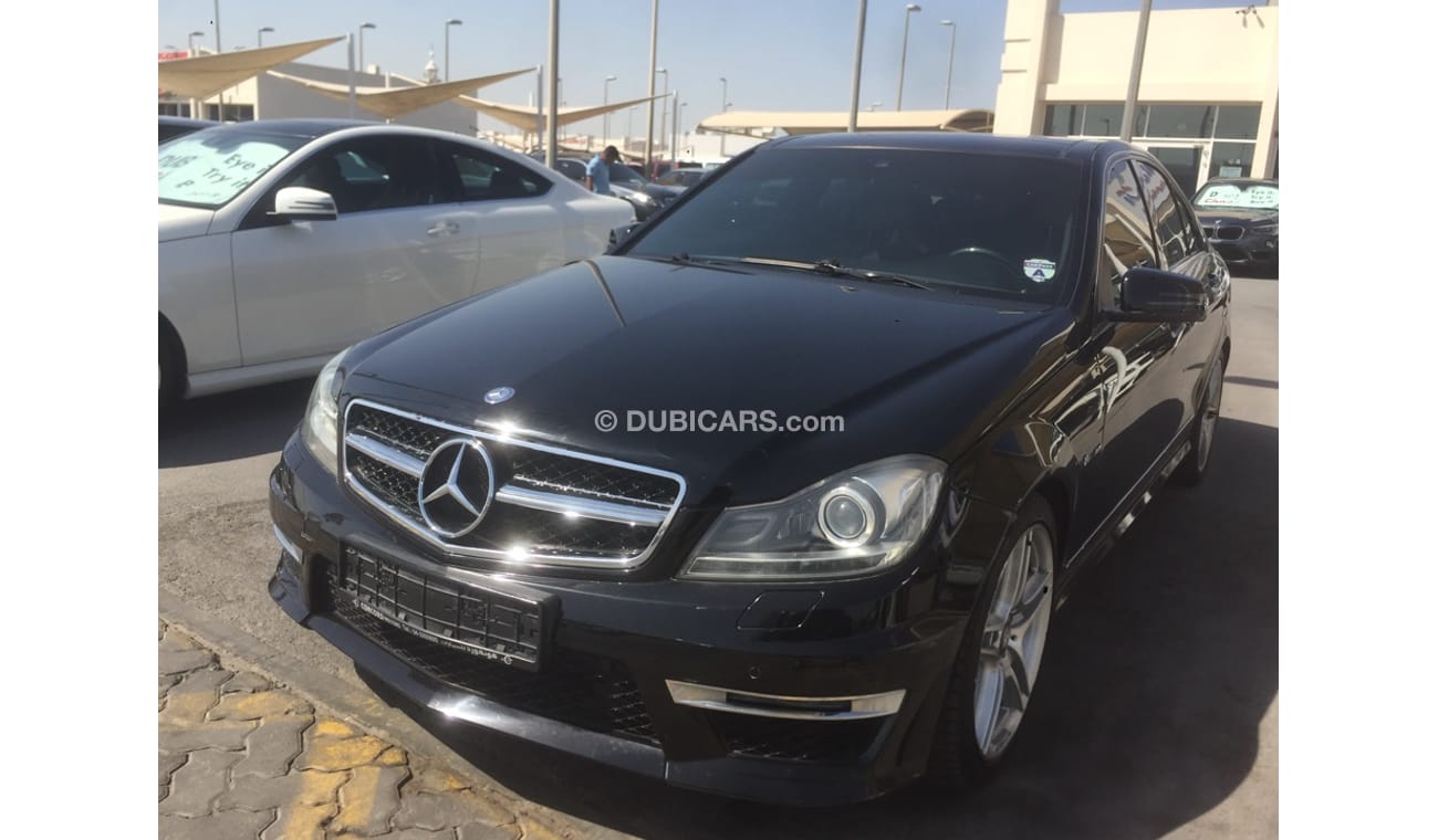 مرسيدس بنز C 300 مرسيدس C300 موديل 2013 خليجي السياره بحاله ممتازه ولا تحتاج اي مصروف فل اوبشن بانوراما ماشي 70الف فق