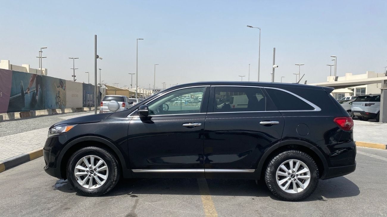Kia Sorento Base 2.4L FWD