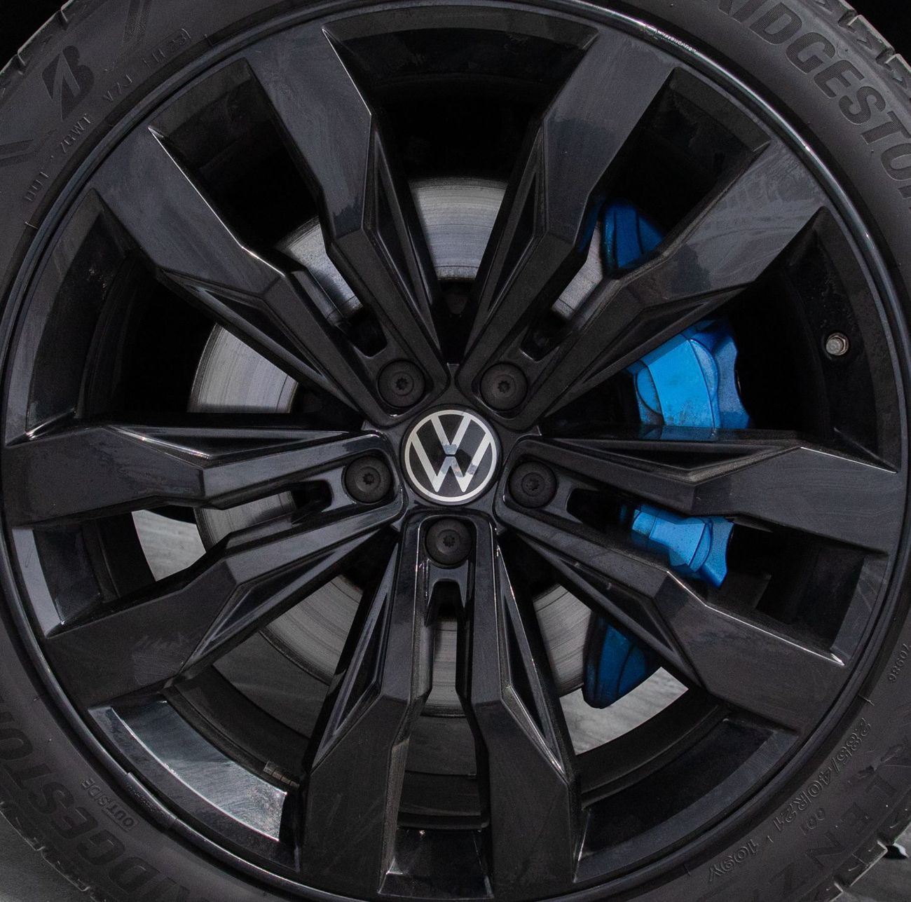 فولكس واجن طوارق R-Line 3.0L AWD