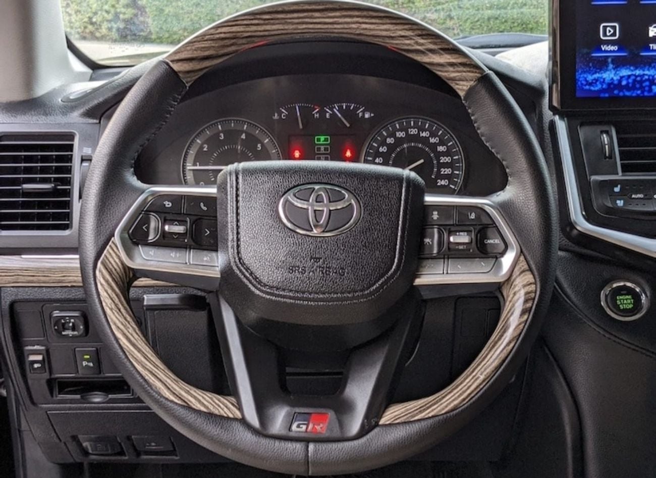 Toyota Land Cruiser GXR Upgrade to 2023 model full options
