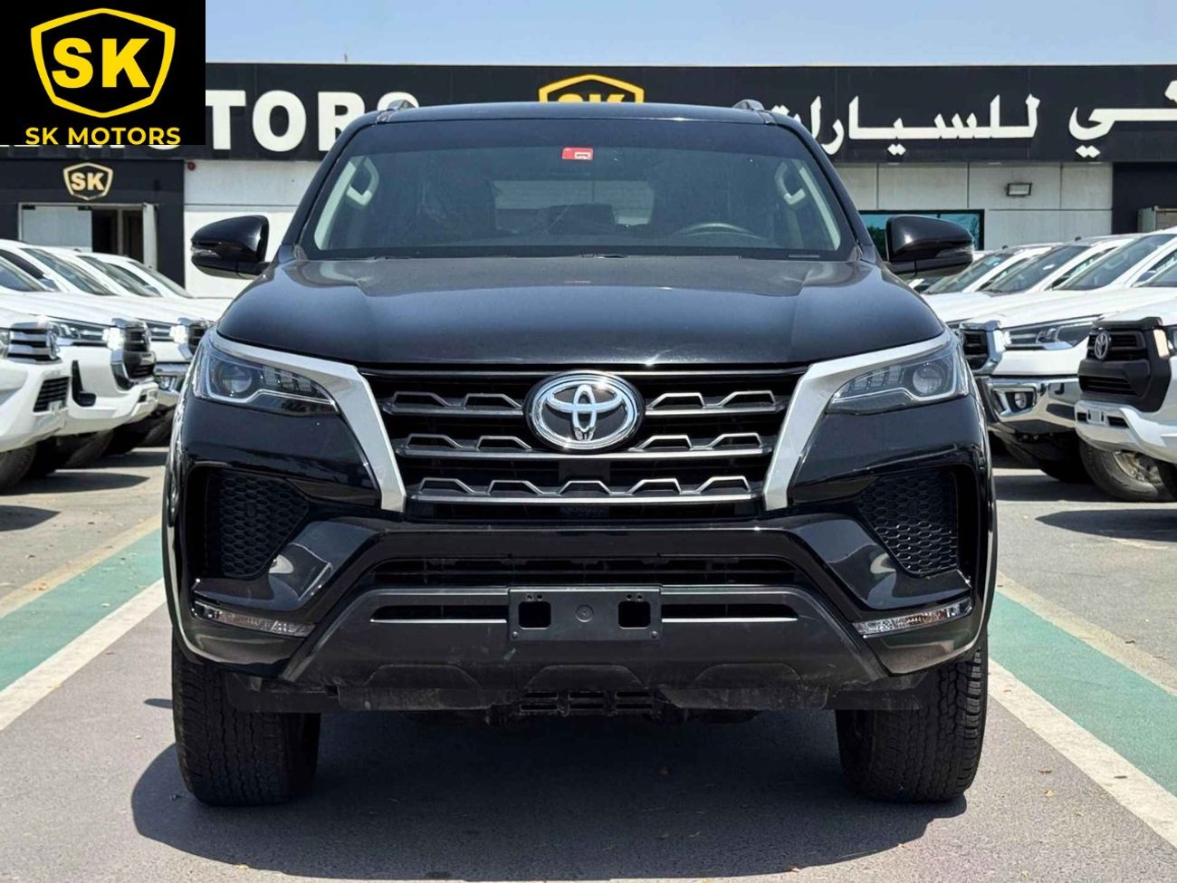 تويوتا فورتونر EXR/ V4 4WD/ LOW MILEAGE/  LEATHER / GCC / EXPORT ONLY / LOT#28398