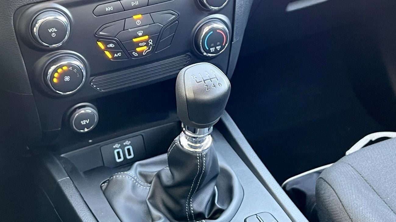 Ford Ranger Base 2.2L Double Cab Utility RWD XL 2.2L Diesel Manual Transmission 2022 0kms GCC Specs 4x2