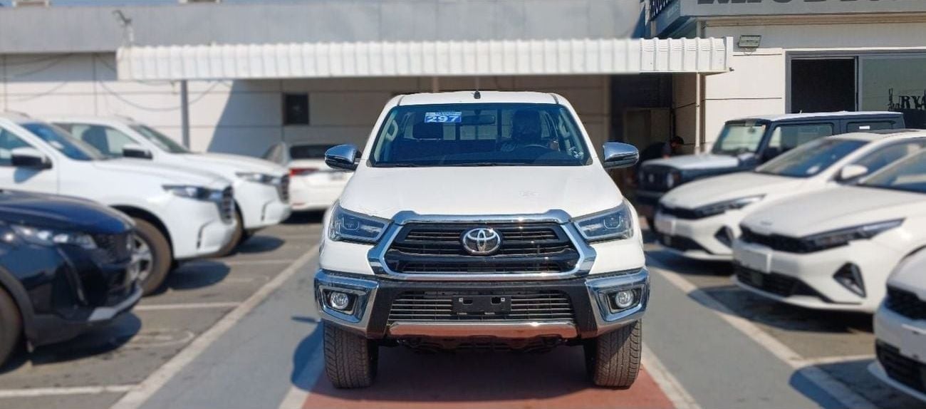 Toyota Hilux Toyota HILUX DC 2.7L Petrol MT 2025YM