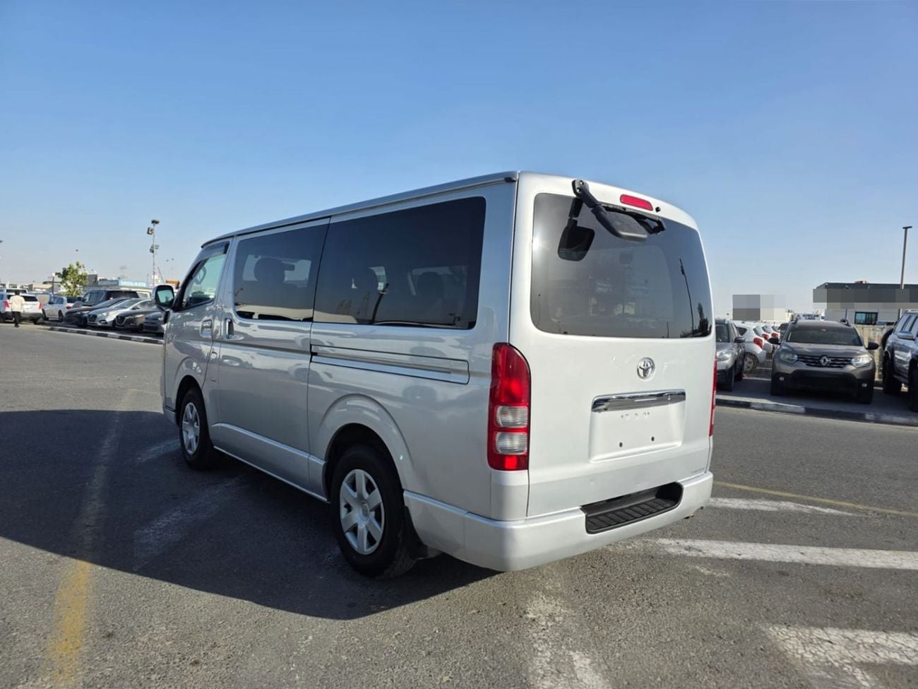 Toyota Hiace TOYOTA HIACE VAN RHD 2006 MODEL 2.0 L PETROL AUTOMATIC(PM36387)