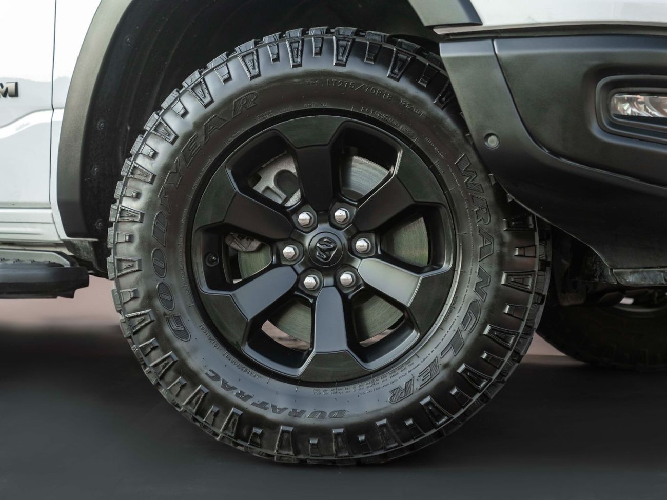 رام 1500 AED 3,302 PM • RAM 1500 REBEL LUXURY • ONLY 28,000 KMS • 5.7L HEMI® V8 • OFFICIAL DODGE WARRANTY