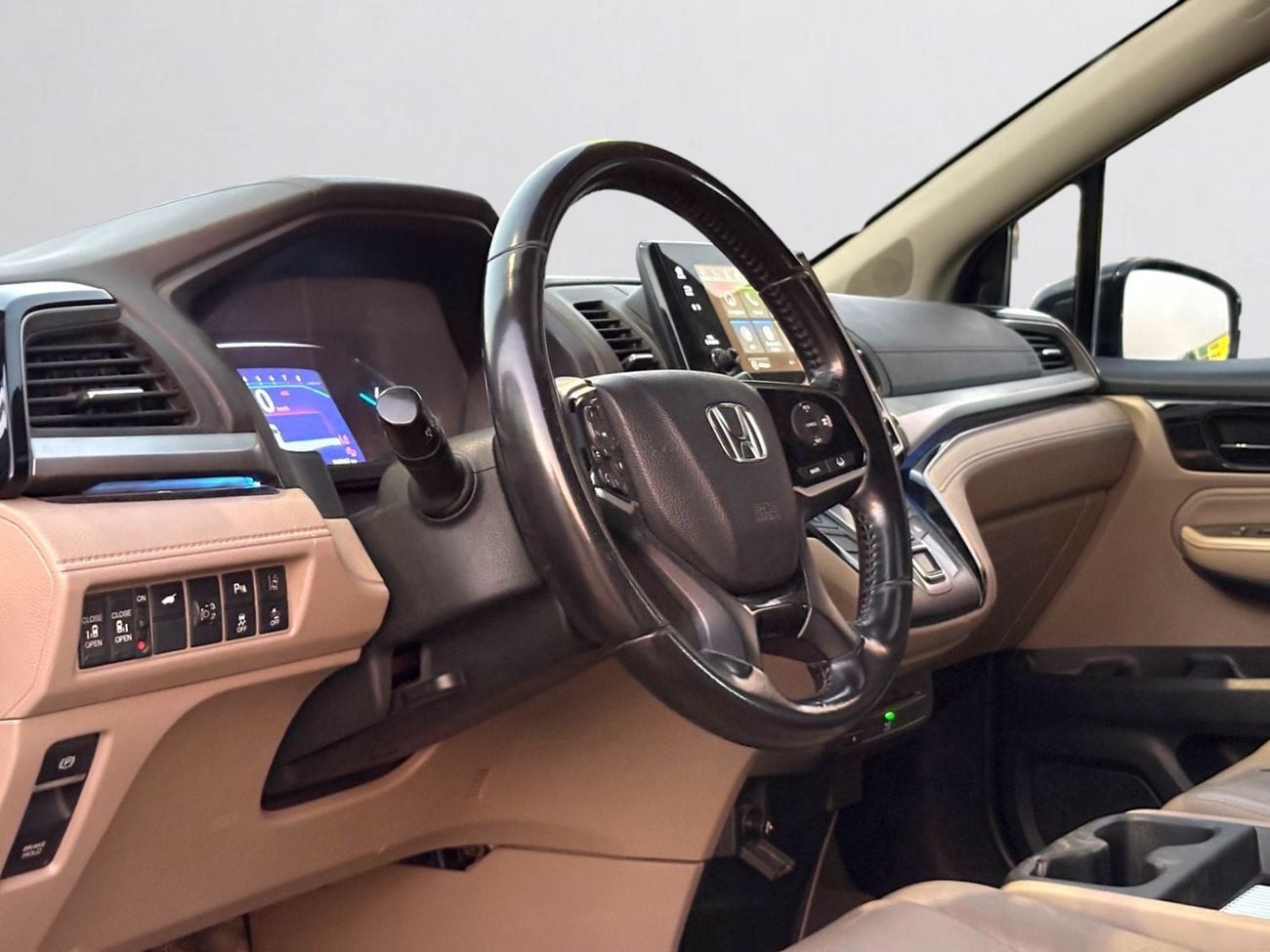 Honda Odyssey AED 698 P.M | 0% DOWN PAYMENT | HONDA ODYSSEY TOURING | 3.5L V6 | 2019 | GCC SPECS