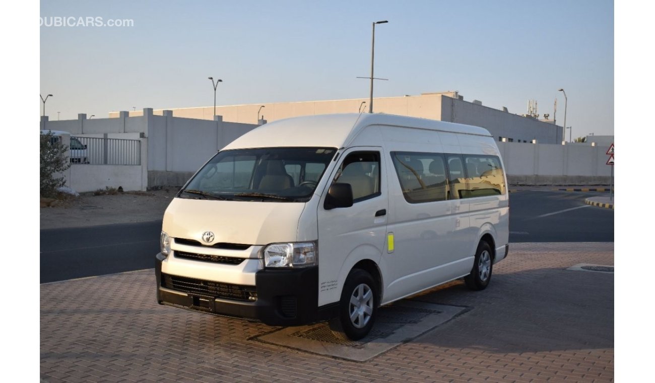 تويوتا هاياس 2017 | TOYOTA HIACE HIGHROOF BUS | V4 14-SEATER | MANUAL TRANSMISSION | GCC | VERY WELL-MAINTAINED |