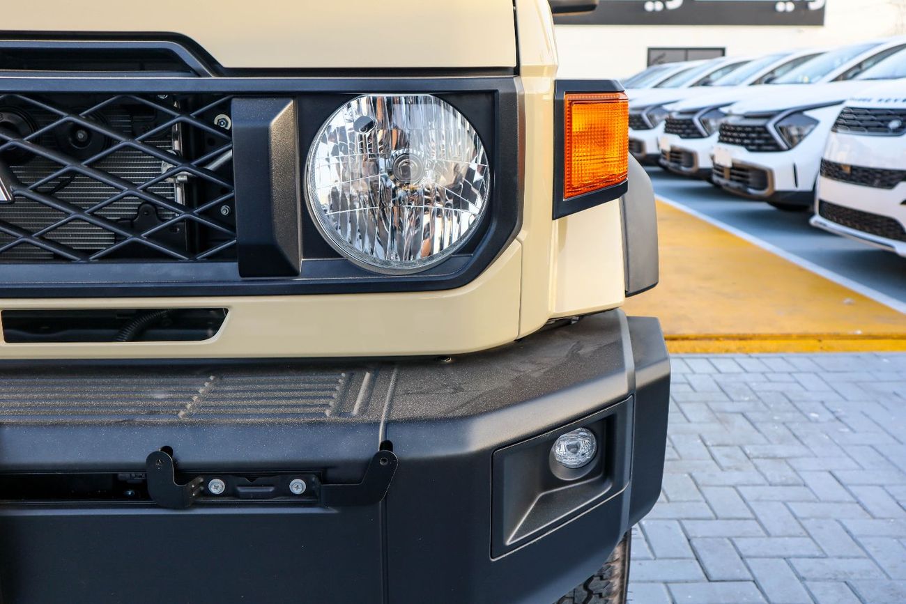 Toyota Land Cruiser Pick Up Std 4.0L Single Cab Utility AWD Toyota Land Cruiser Single Cab (70 Series) – GRJ79 – 4.0L Pick-Up – 