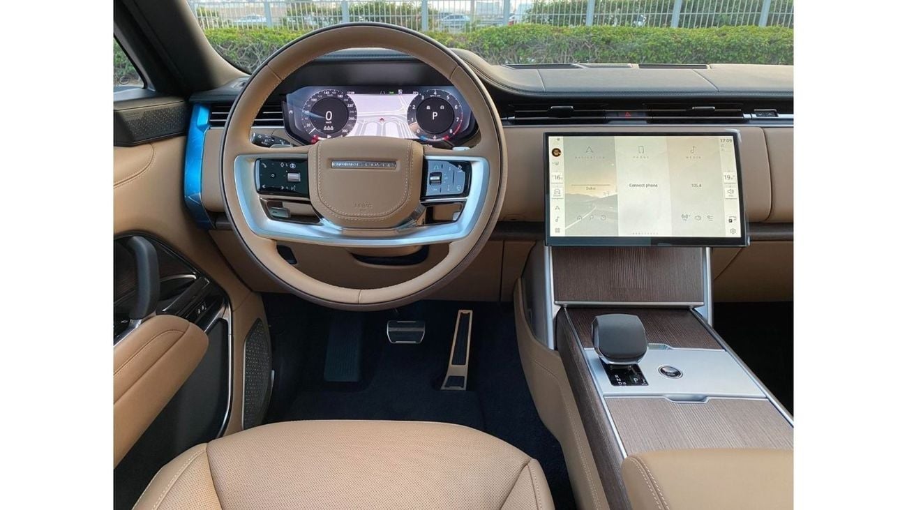 Land Rover Range Rover GCC SPEC UNDER WARRANTY AND SERVICE