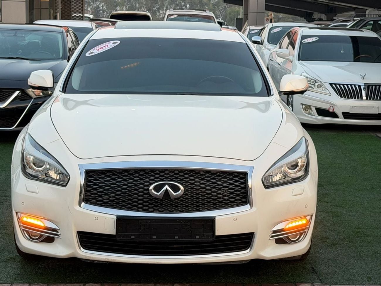 Infiniti Q70 EXCELLENCE First owner from the dealership, full option, sunroof, two keys