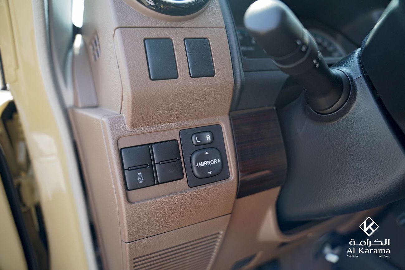 تويوتا لاند كروزر 70 ٢٫٨ لتر | دفع رباعي يدوي | إصدار الذكرى الأربعين | خليجي | كاميرا خلفية | مقاعد جلدية | LC76