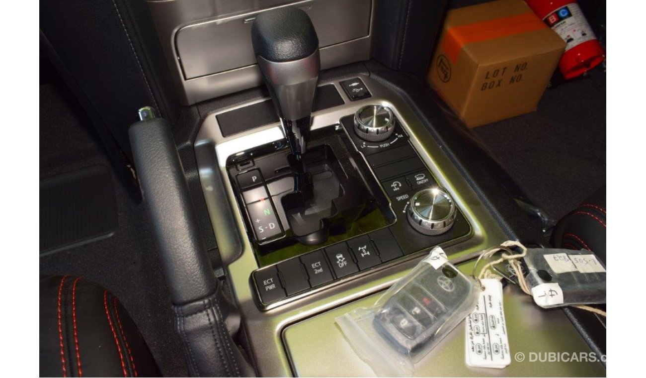 تويوتا لاند كروزر 200 GX-R V8 4.5L SUV Diesel A/T- Black Edition