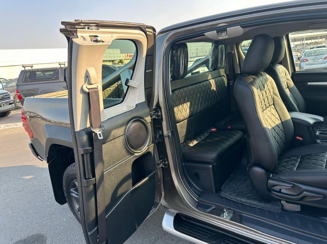 تويوتا هيلوكس Right-Hand drive smart cab diesel Auto