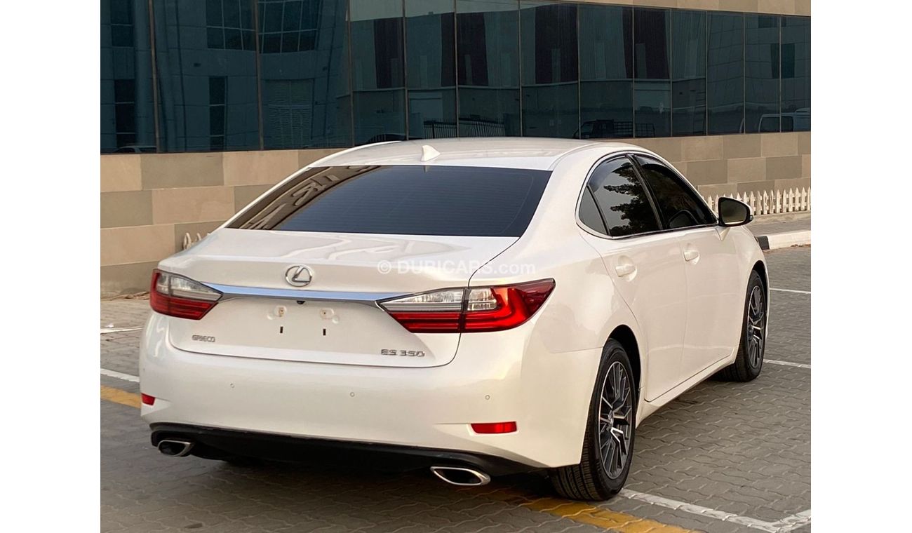 لكزس ES 350 بلاتينوم لكزس اي اس 350 موديل : 2018 الممشي : 50,000 كم  المطلوب 85,000 درهم  وارد امريكا ، فل اوبشن