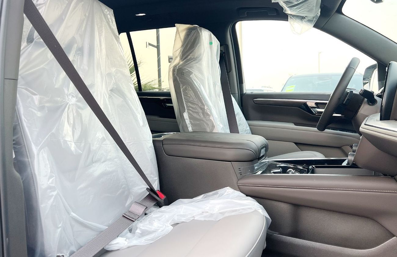 Chevrolet Tahoe Z71 2025 2.7 | V4 (Export Only)