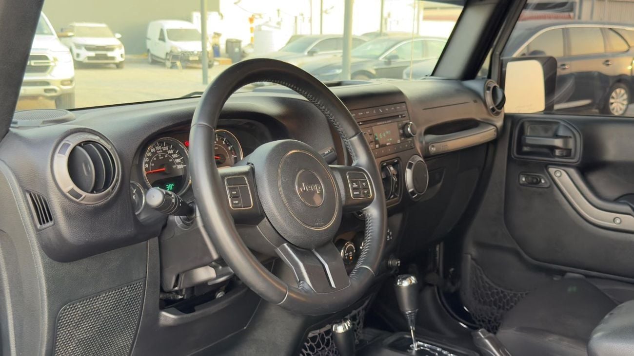 Jeep Wrangler Unlimited Sport 3.6L A/T