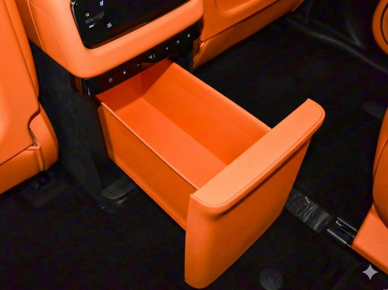 ROX Adamas VIP 6 Seat Black Edition