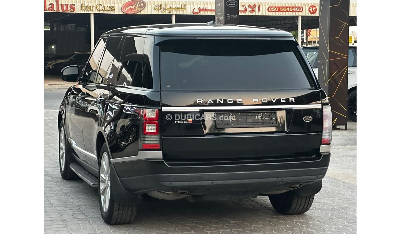 Land Rover Range Rover Range Rover vogue v8 2014  Price: 95,000 dirhams  Mileage: 128.000km  Gulf specifications, full opti