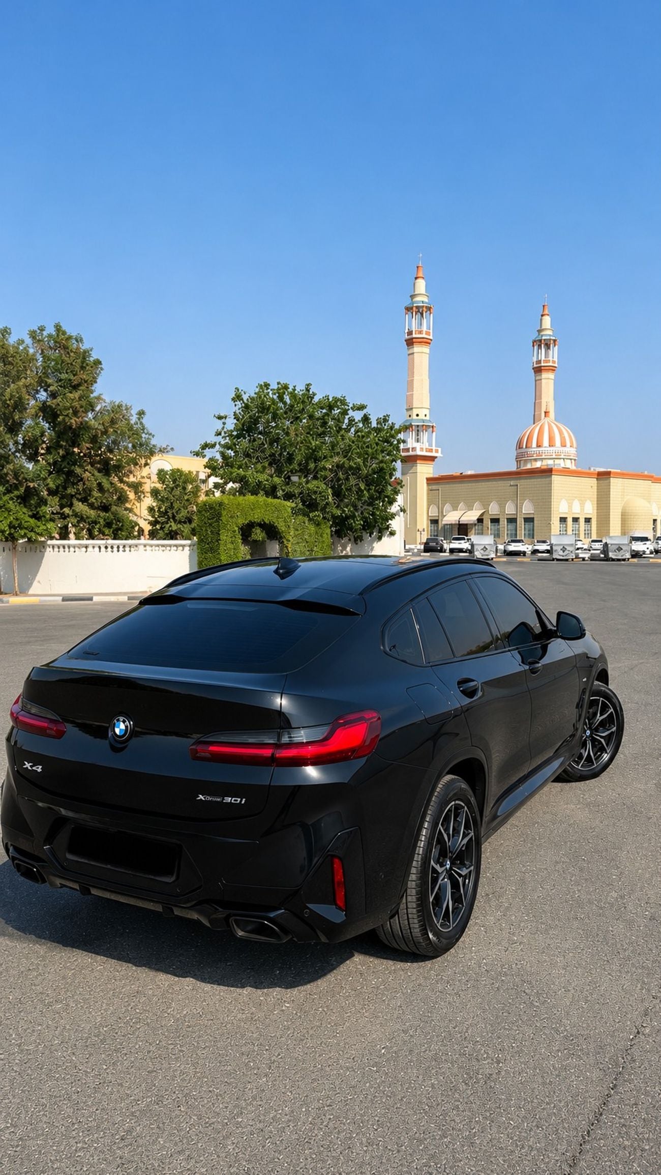 بي أم دبليو X4 XDRIVE30i LUXURY M SPORT PACKAGE