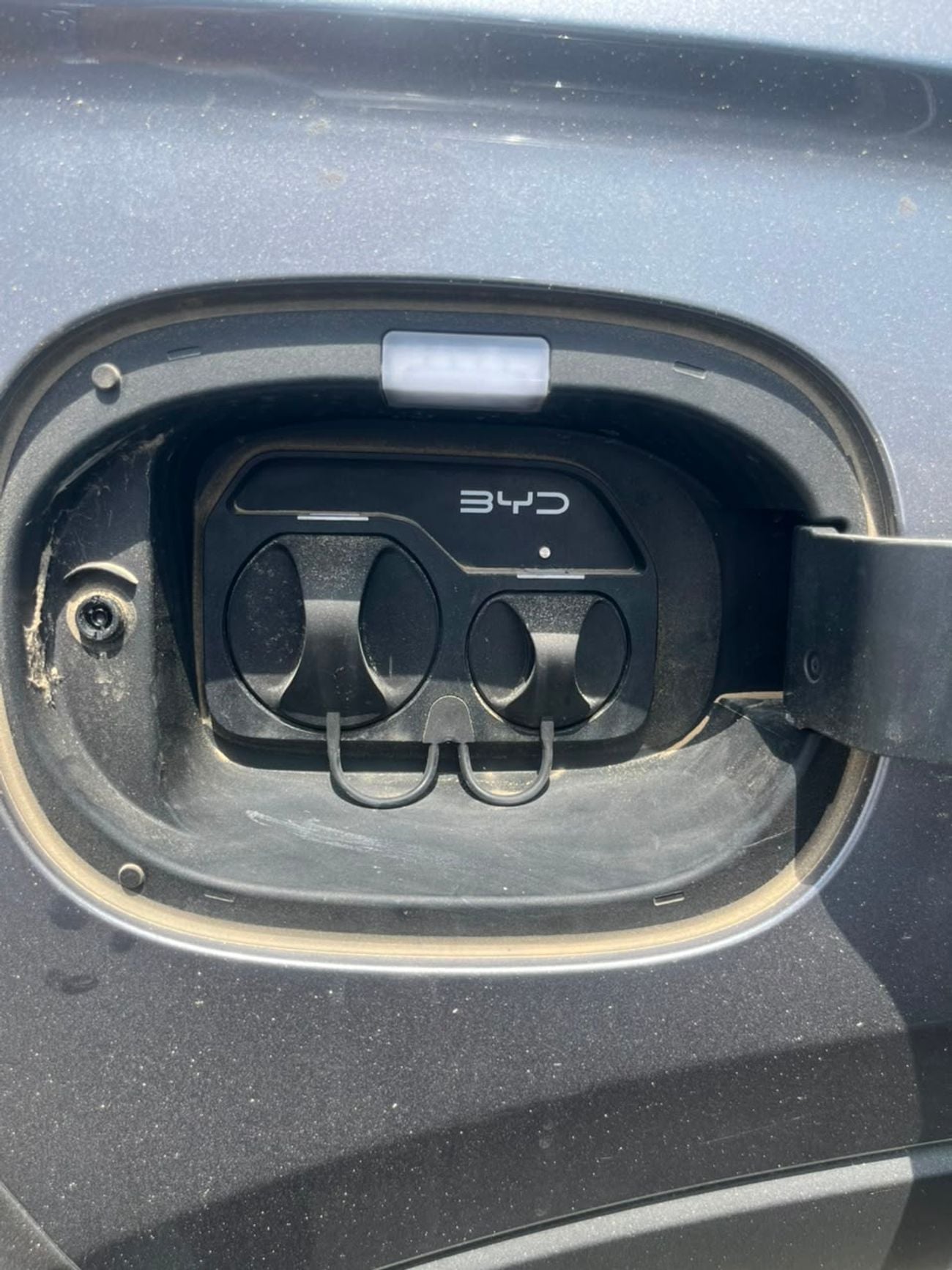 بي واي دي سونغ بلس EV DM-i 112KM Deluxe Type