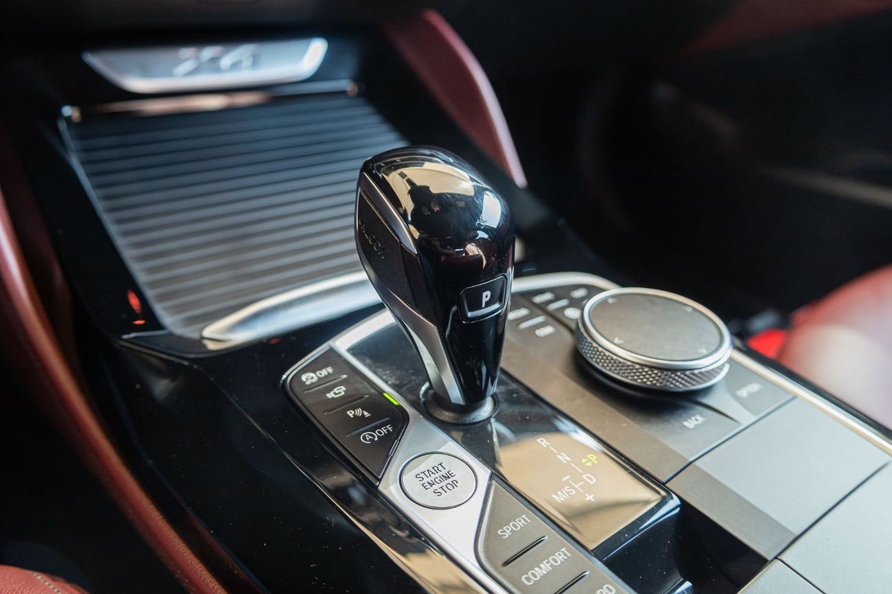 بي أم دبليو X4 xDrive 30i M Sport 2.0L