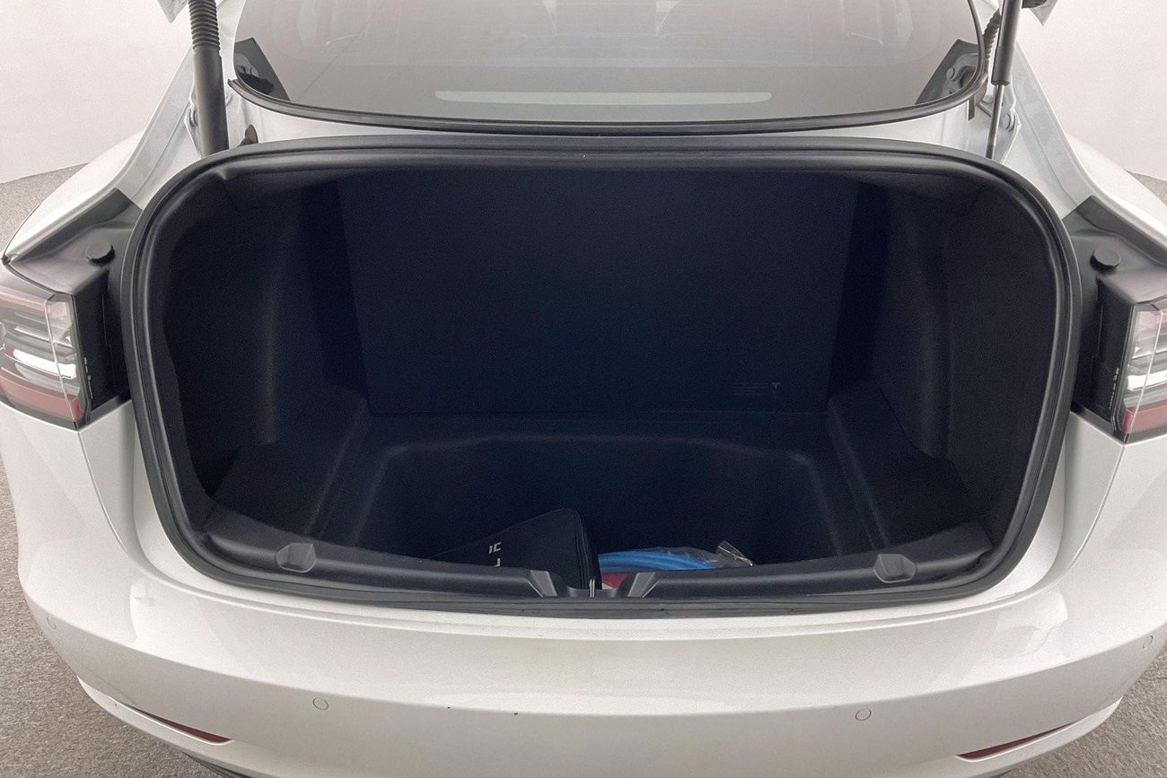 تسلا موديل 3 Long Range (Dual Motor) | شامل الضمان | 0 ﺪﻔﻋﺓ ﺃﻮﻟﻯ