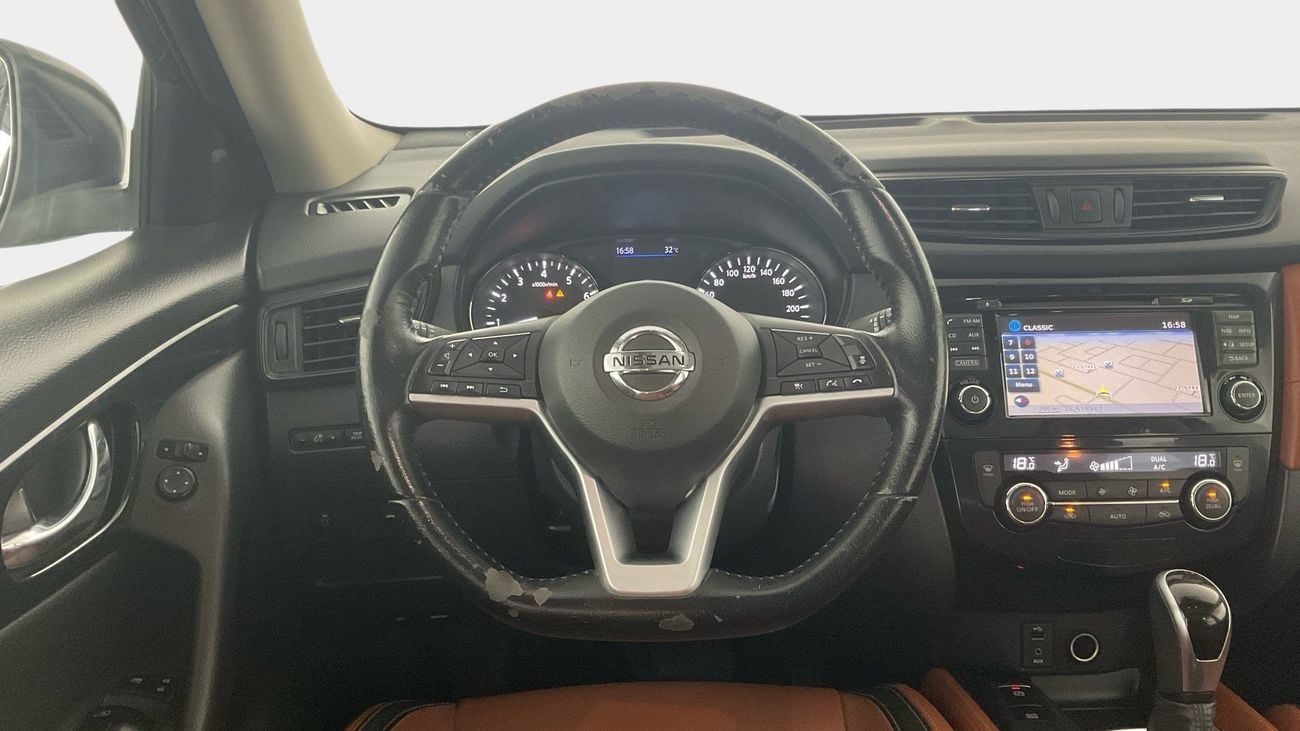 نيسان إكس تريل 2.5 SL 4WD 7STR AUTO LANE DEPARTURE | شامل الضمان | 0 ﺪﻔﻋﺓ ﺃﻮﻟﻯ