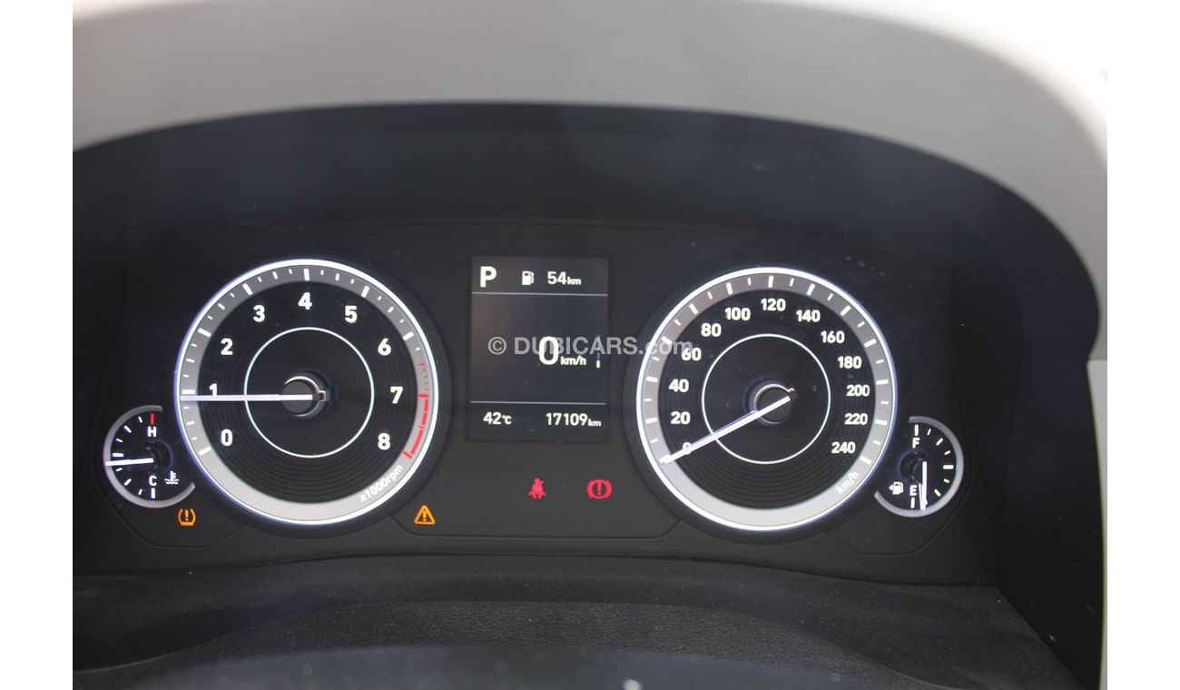 Hyundai Creta Base ACCIDENTS FREE - GCC - ORIGINAL PAINT - GCC - AGENCY SERVICE WARRANTY - ENGINE 1600 CC