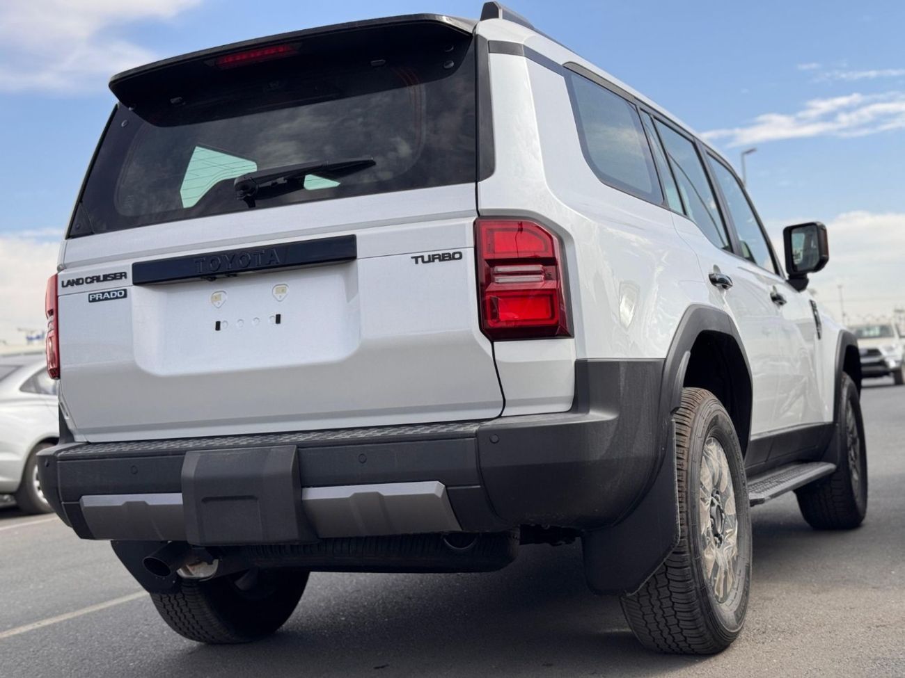 Toyota Prado 2.4L 4WD PETROL AUTOMATIC TRANSMISSION ( FOR RE-EXPORT ONLY )