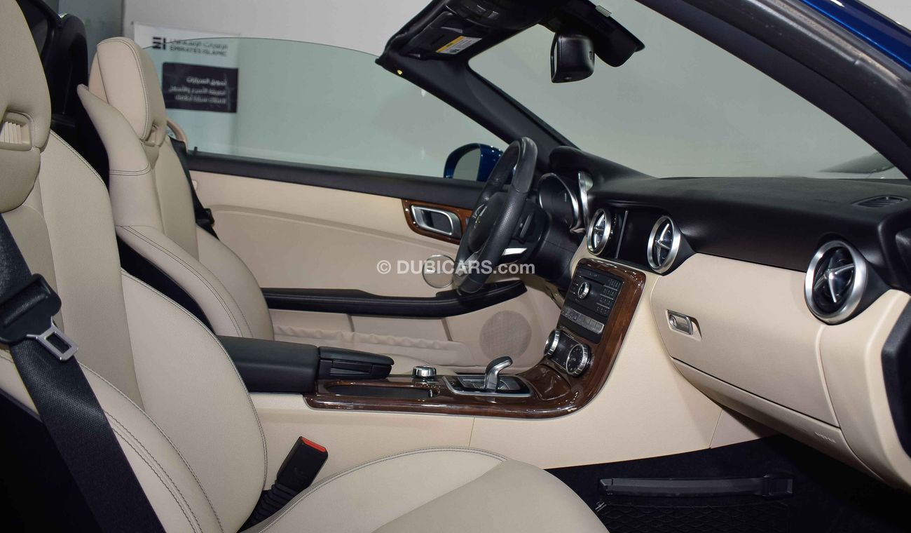 Mercedes-Benz SLC 300