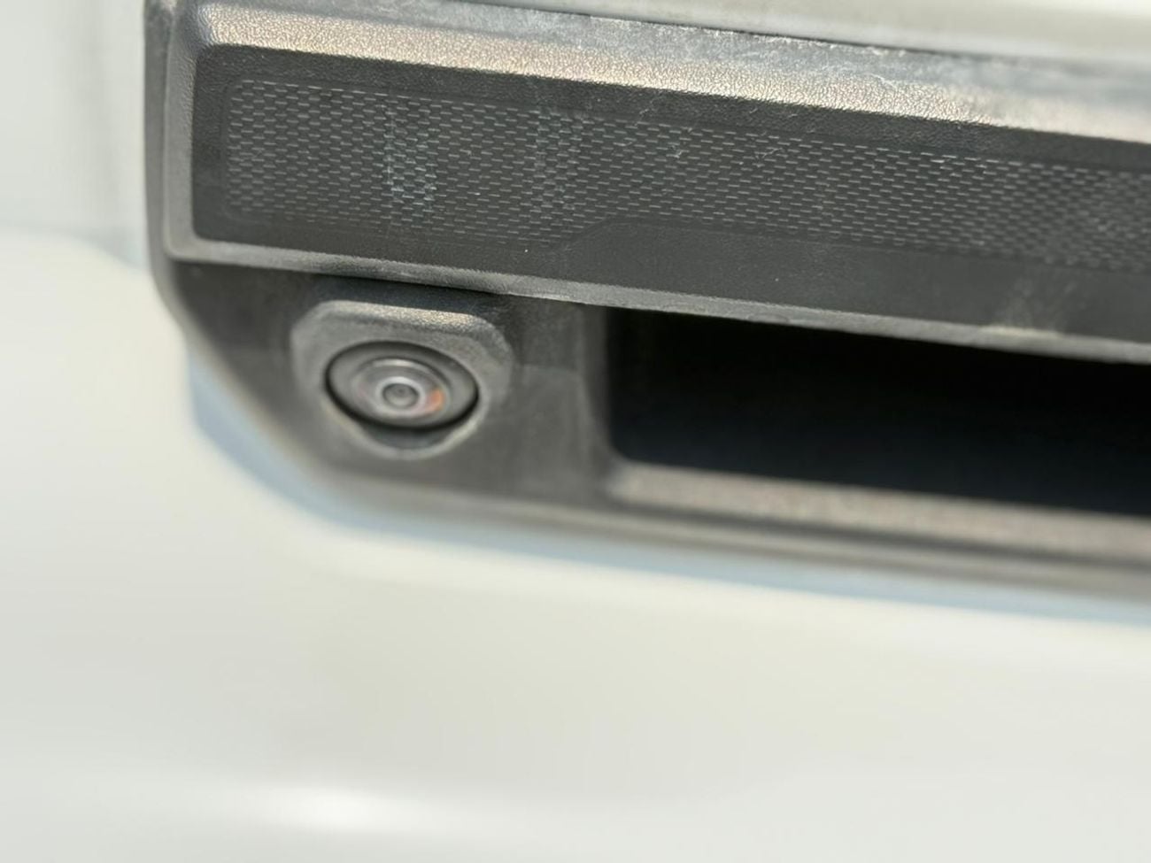 Chevrolet Silverado 5.3 V8 RST 5.3 V8 GCC SPECS