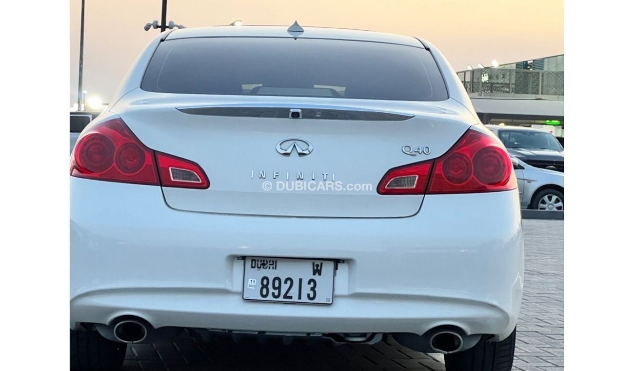 Infiniti Q40