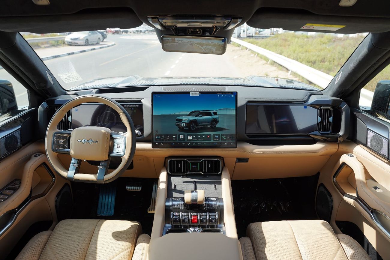 BYD Leopard 8 Smart and Brave Flagship Edition (6 Seats) 2025 BYD Leopard 8 Flagship plug in Hybrid 2.0L VIP 6-sea