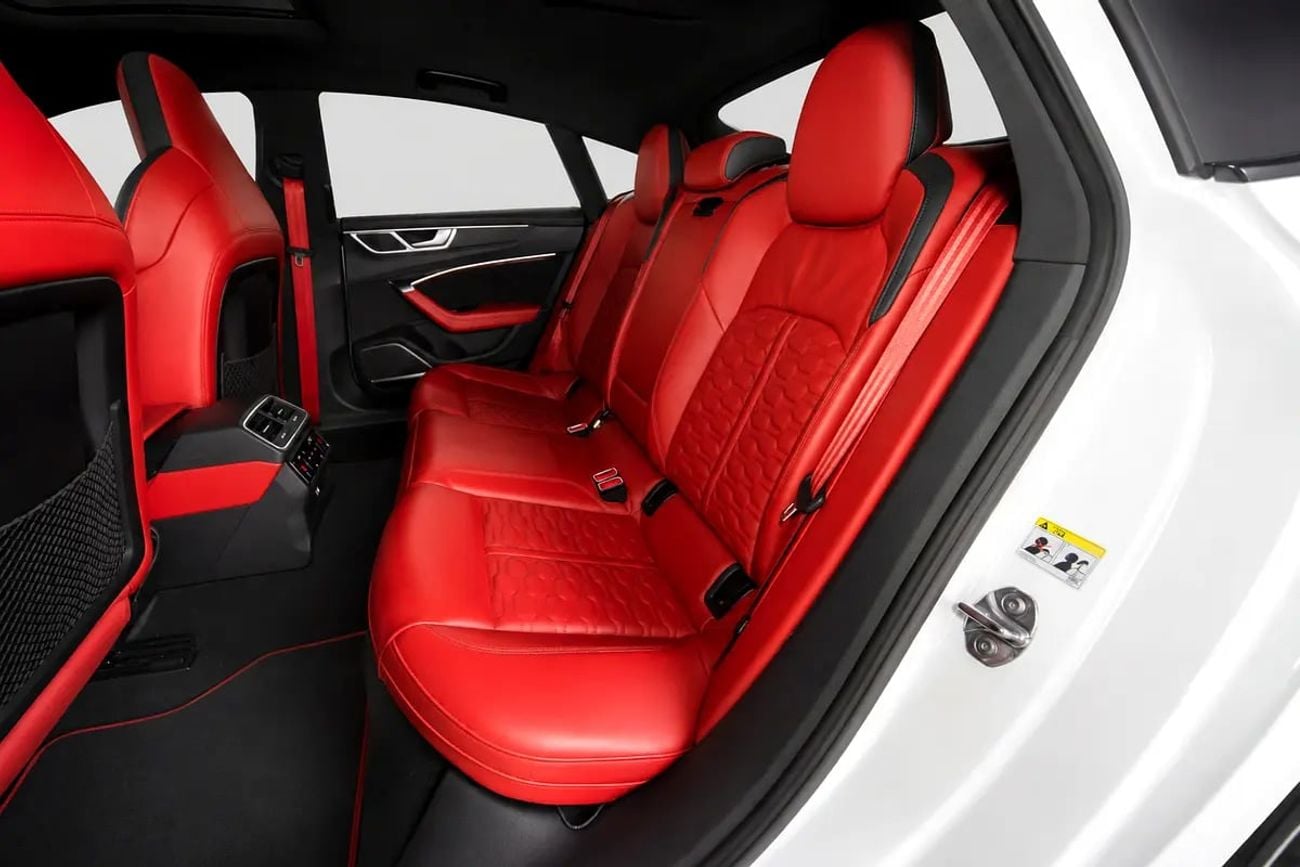 Audi RS7 SPORTBACK MODEL - NO ACCIDENT OR PAINT