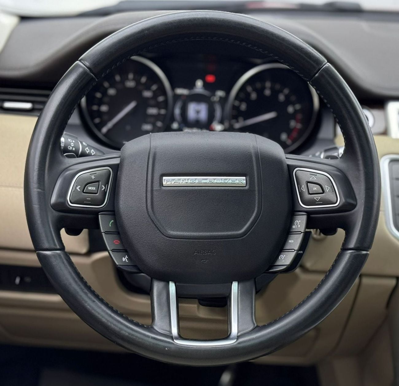 Land Rover Range Rover Evoque 2017 Range Rover Evoque Si4, Full Service History, Fully Loaded, Excellent Condition, GCC