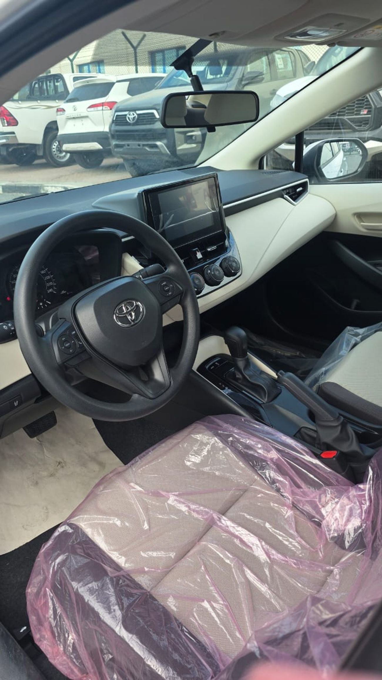 Toyota Corolla TOYOTA COROLLA 2.0L AT WITH SUNROOF WHITE 2026