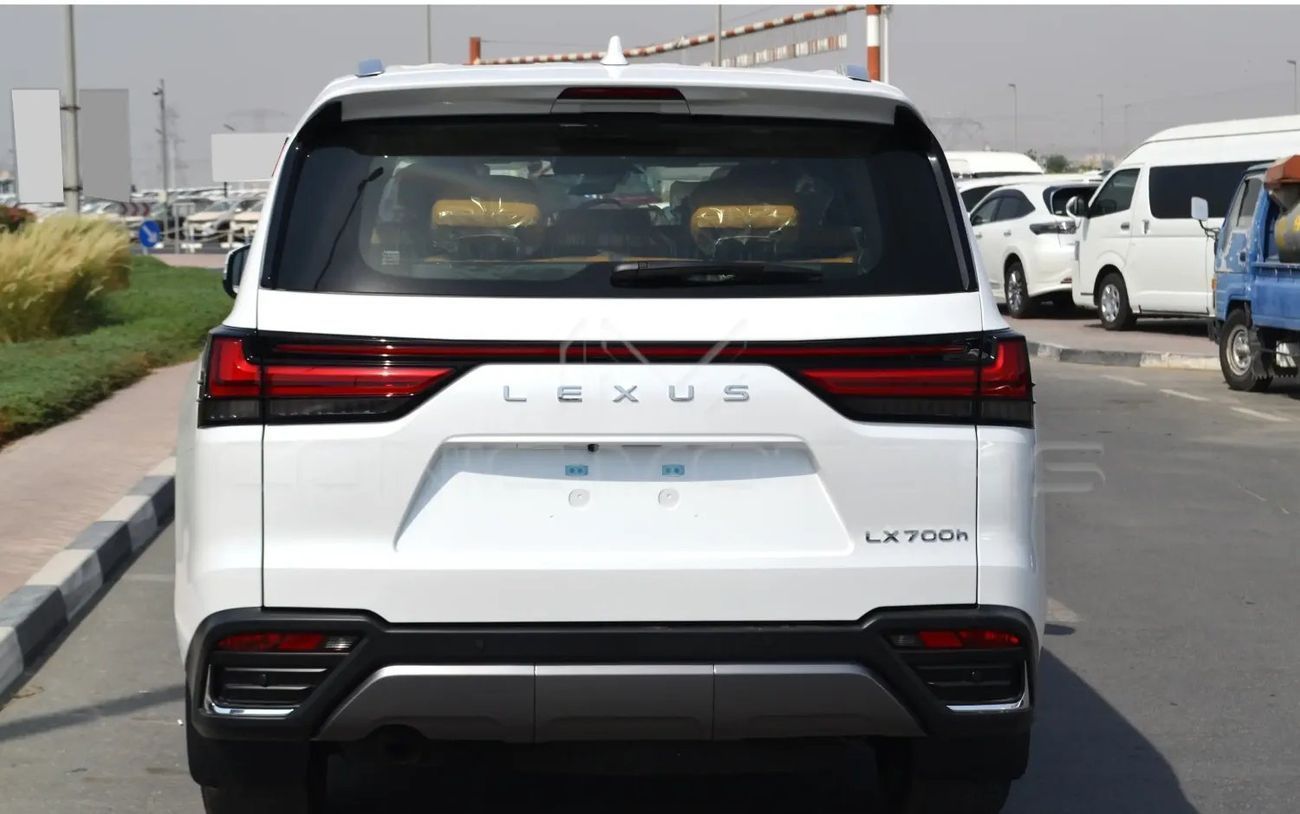 لكزس LX 700h Signature