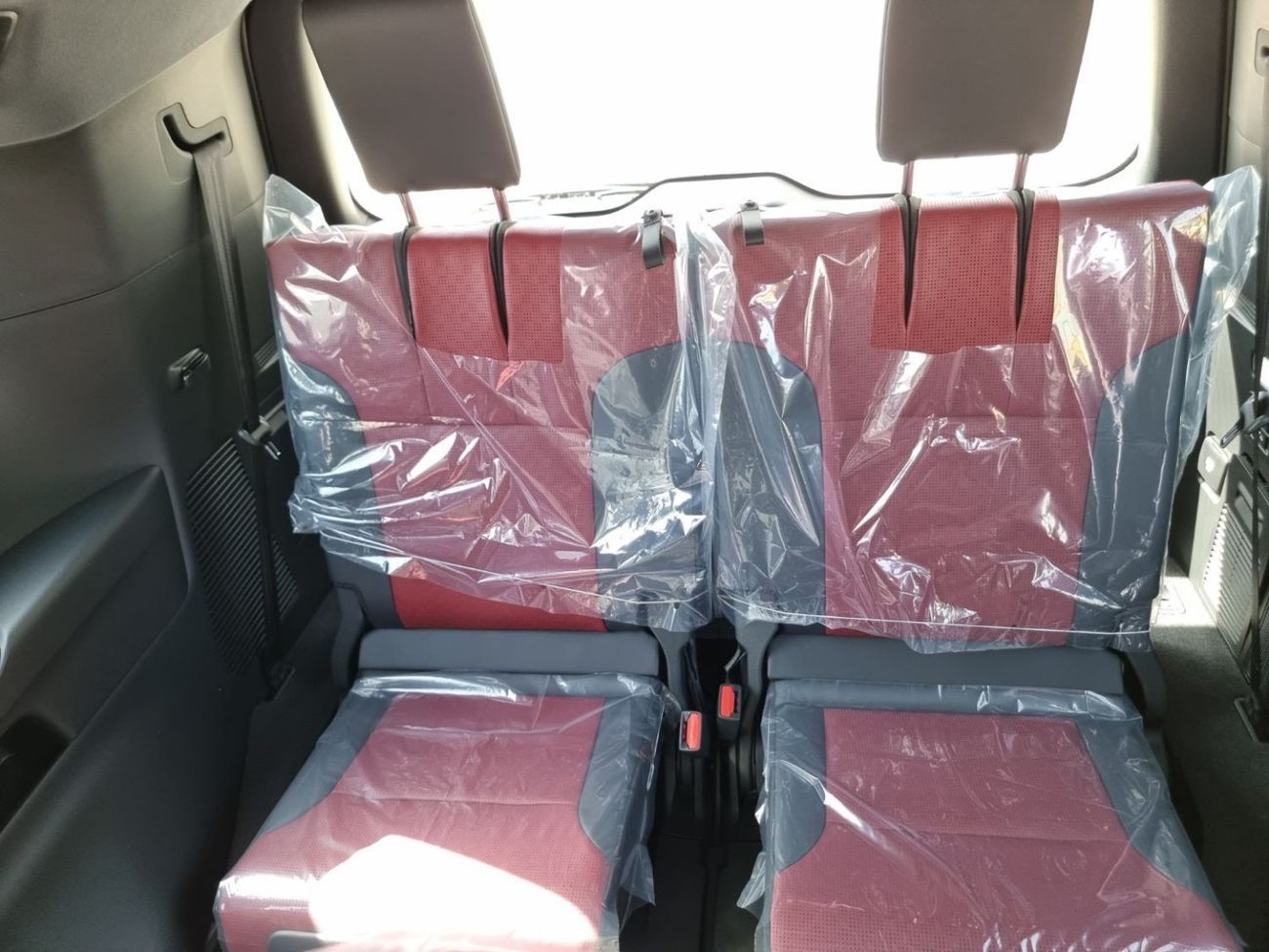 Toyota Land Cruiser LC 300 3.3L DIESEL VXR 7 SEATER FULL OPTION WITH AEROW  KIT