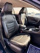 Toyota RAV4 XLE 2.5 L AWD leather seats, push start 2024