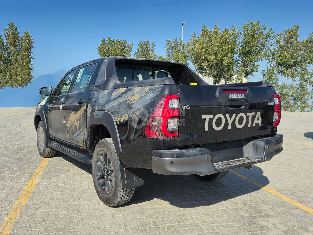 Toyota Hilux ADVENTURE 4.0L V6 PETROL DC AT 4WD 2026MY