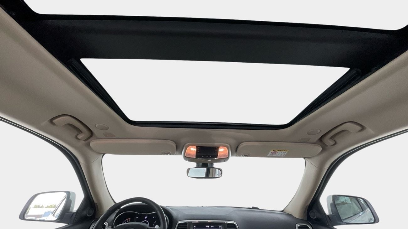 جيب جراند شيروكي Limited | upto AED 20,000 Ramadan Discount | شامل الضمان | 0 ﺪﻔﻋﺓ ﺃﻮﻟﻯ