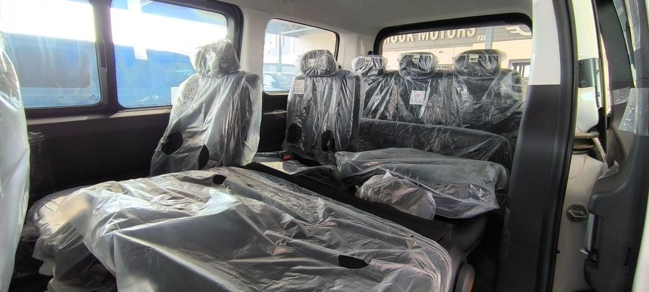 هيونداي ستاريا STARIA 2.2L DIESEL 11 SEATER PRESTIGE