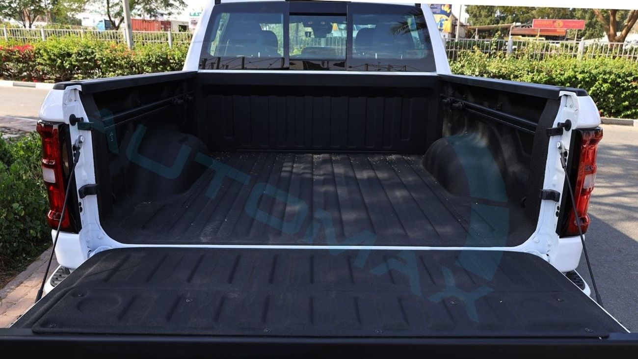 رام 1500 Tradesman Hurricane SO 3.0TT Crew Cab 4X4 2025 GCC With 3 Years Warranty