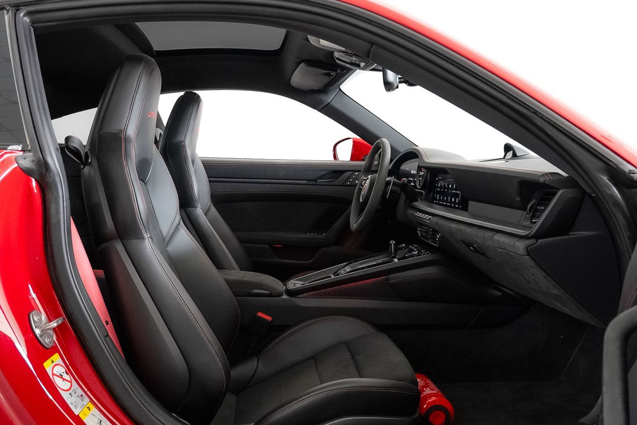 بورش 911 Carrera GTS 3.0L (475 HP) Coupe