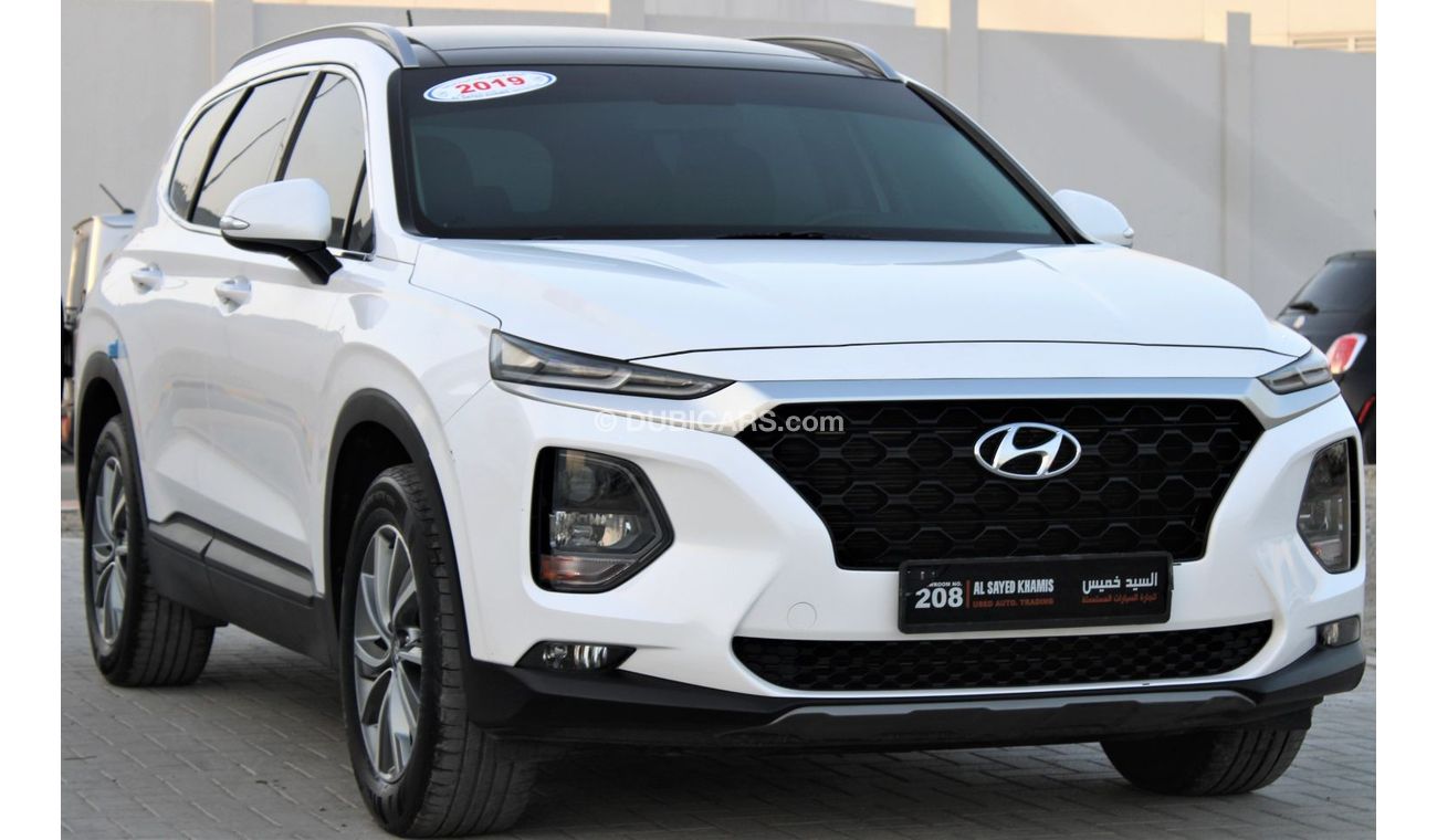 Hyundai Santa Fe GL Hyundai Santa Fe 2019 full option GCC, in excellent condition, without accidents